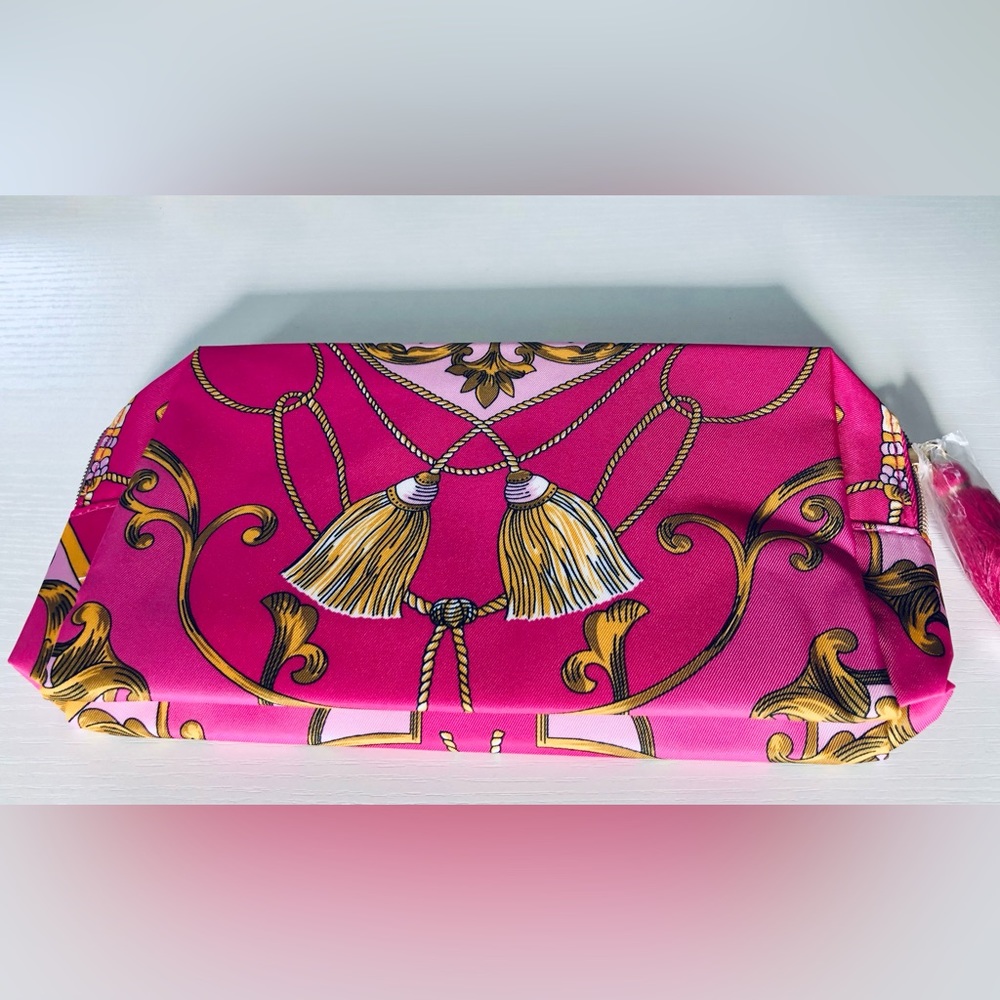 Estee Lauder Pink with rope and tassel design 10 x 2 x 5 zip top cosmetic bag - Picture 10 of 14